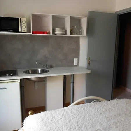 Apartment La De Carole